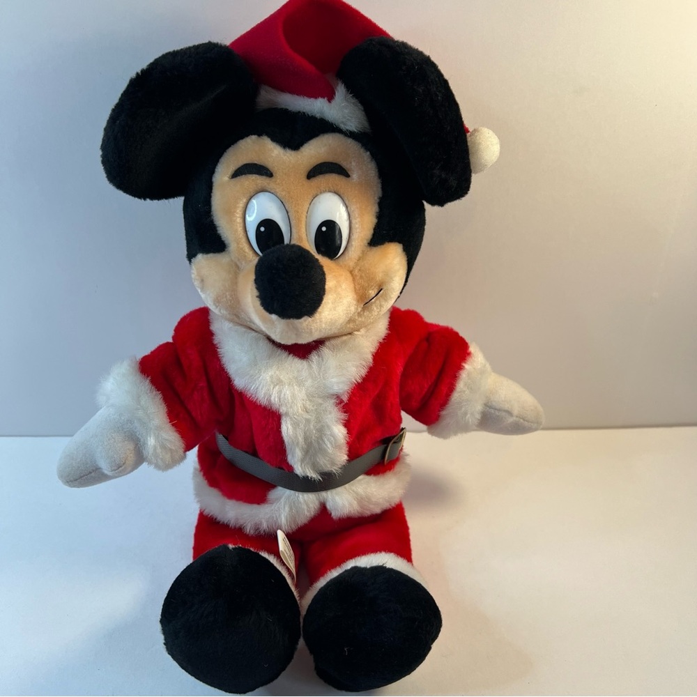 Disneyland Walt Disney World Mickey Mouse Santa‎